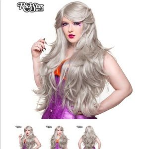 Other - Rockstar Wig Hologram 32” - Silver Blonde Other - Rockstar Wig Hologram 32” - Silver Blonde